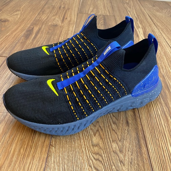 Nike React Phantom Run Flyknit 2 Shoes Sneakers Black Gray Men's 11 NEW - Picture 2 of 8